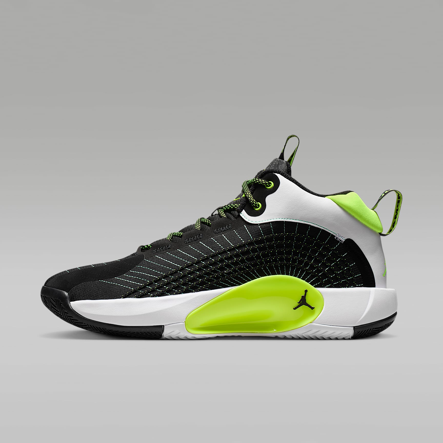 【新品未使用】NIKE ジャンプマン　バスケ　シューズ NIKE公式】ジョーダン ジャンプマン 2021 バスケットボールシューズ